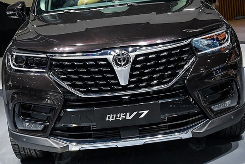 آشنایی با برلیانس V7؛ شاسی بلند لوکس با ویژگی‌های اسپرت و مجموعه‌ای کامل از امکانات ایمنی (+عکس)