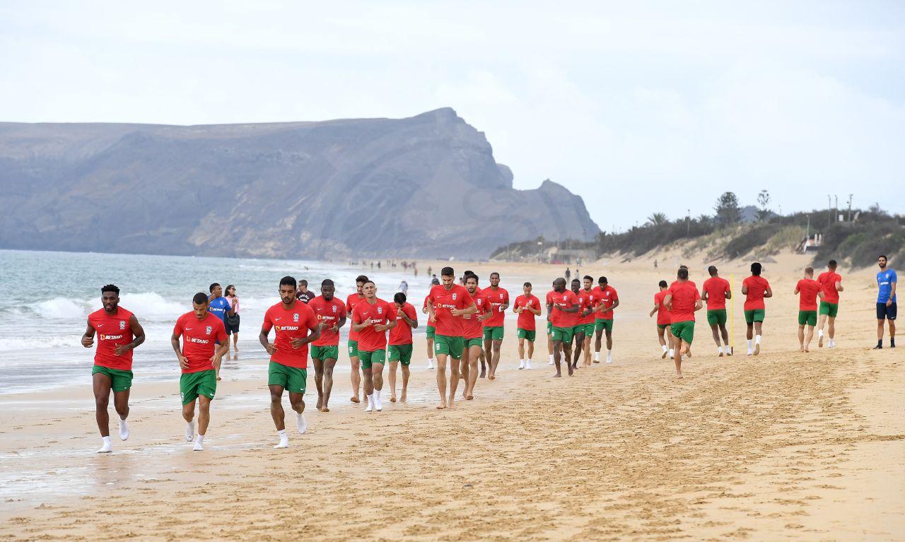 علی علیپور در سواحل اروپا!+ عکس