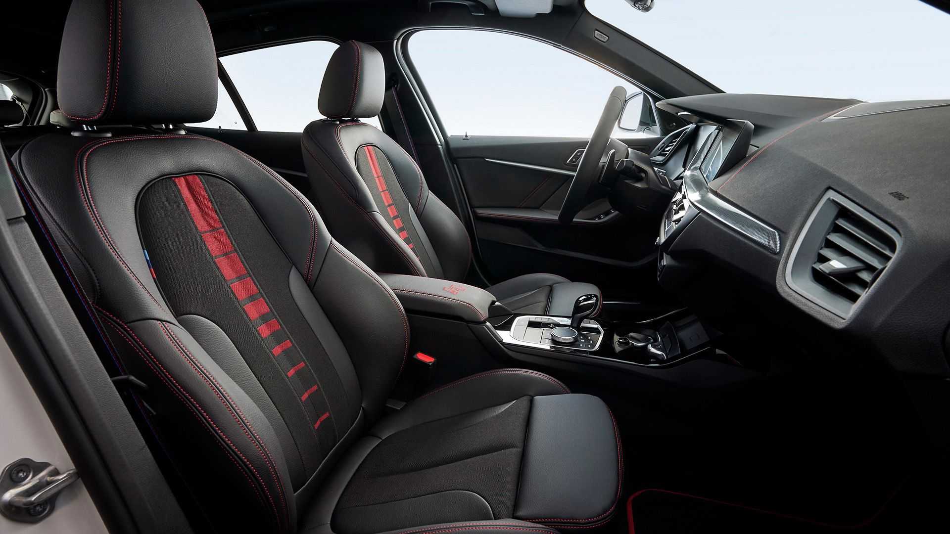 هاچبک اسپرت بی ام و 128ti رونمایی شد