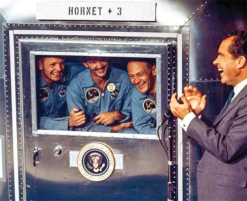 فضانوردان آپولو ۱۱ در قرنطینه