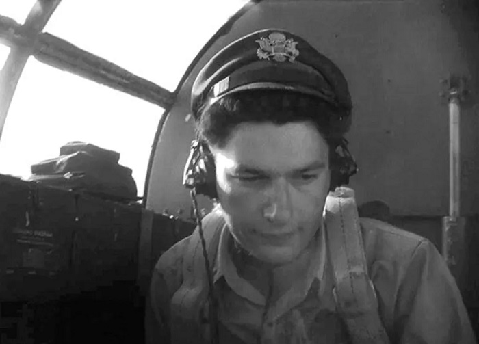 نویسندگانی که تجربه حضور در جنگ را از سر گذرانده&zwnj;اند