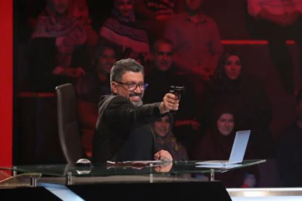 گمانهزنیها درباره فرزاد حسنی و عادل فردوسیپور به تلویزیون گمانهزنیها درباره فرزاد حسنی و عادل فردوسیپور به تلویزیون