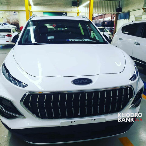 شاسی بلند چینی جدید بازار ایران در خیابان‌ها رویت شد + عکس