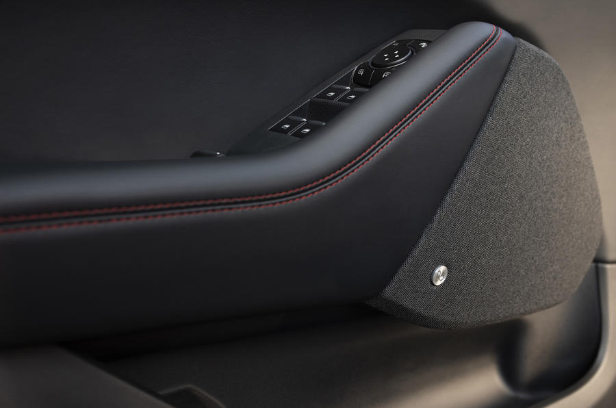 سریع‌ترین کراس اور برقی بازار، فورد موستانگ Mach-E GT