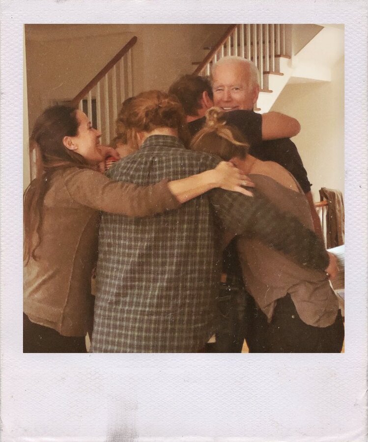 ۲۰ عکس از نامزدهای ریاستجمهوری آمریکا که دقیقا در لحظه مناسبی شکار شدهاند ۲۰ عکس از نامزدهای ریاستجمهوری آمریکا که دقیقا در لحظه مناسبی شکار شدهاند