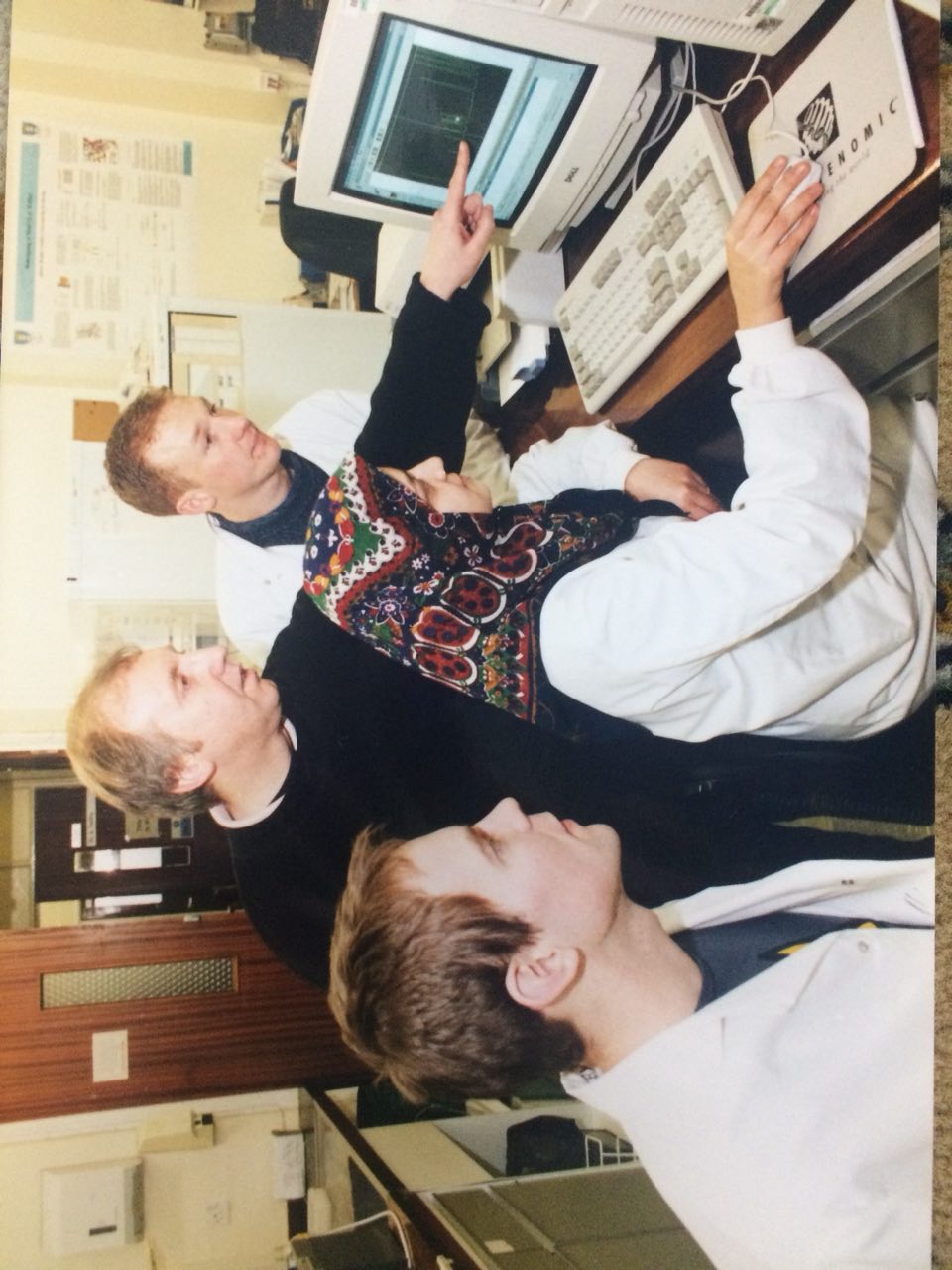 گفتگو با بانوی دانشمند مشهدی و تنها عضو ایرانی آکادمی دانشمندان جوان جهان