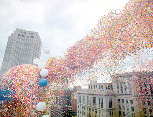 بالن&zwnj;های زیبای مرگ&zwnj;بار