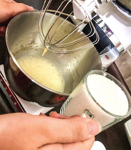 کیک هل و گلاب