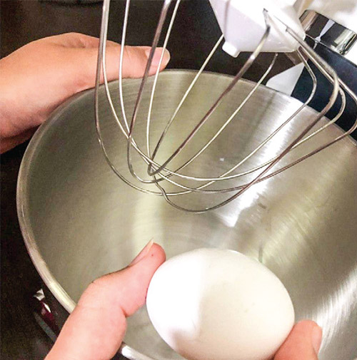 کیک هل و گلاب