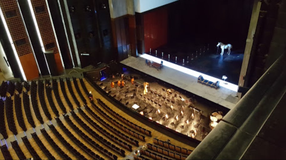 نگاهی به تجربه شهر&zwnj;های بزرگ در ساخت سالن تئاتر (۲): اپرای بستی پاریس