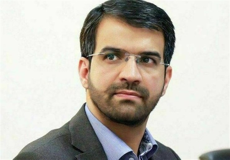 در حالیکه قرار بود دو روز قبل مدیرعامل پرسپولیس توسط وزارت ورزش و جوانان معرفی شود، اما این موضوع تا امروز رخ نداده و مشخص نیست آیا سمیعی واقعا مدیرعامل پرسپولیس خواهدشد یا نه؟