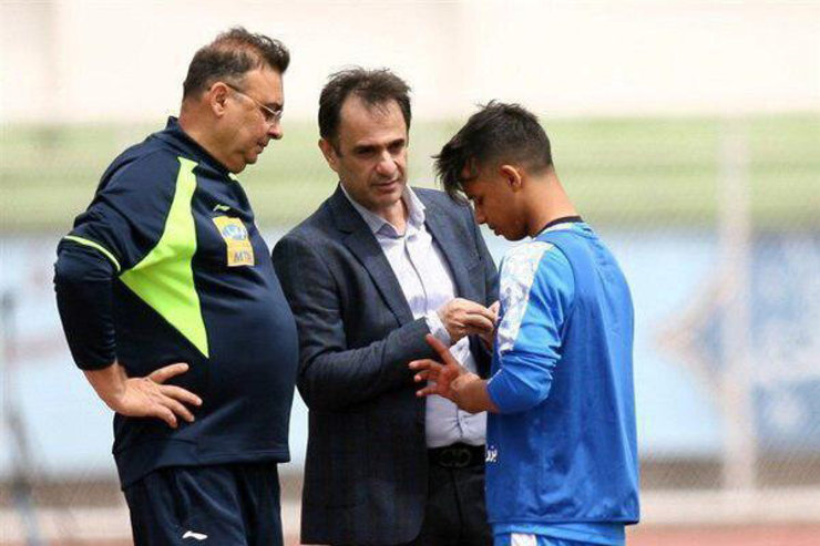 امین نوروزی و کاوه ستوده که سال ها است در کادر پزشکی استقلال قرار دارند به احتمال زیاد از این باشگاه جدا خواهند شد.