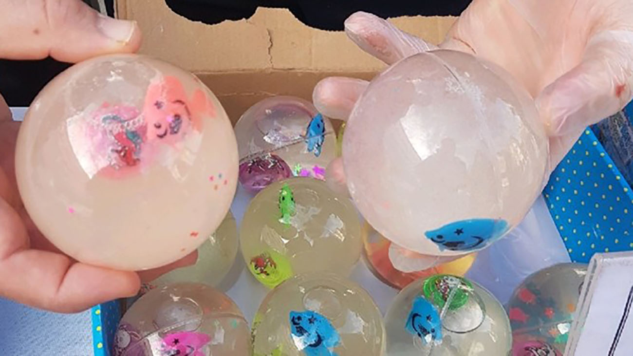 کشف لباس عروس آغشته به شیشه در تهران + تصاویر کشف لباس عروس آغشته به شیشه در تهران + تصاویر