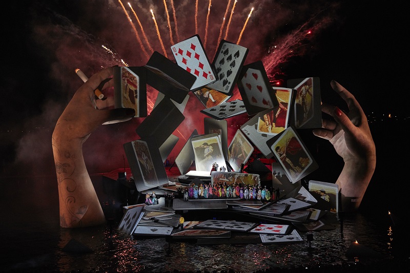 نگاهی به تجربه شهر&zwnj;های بزرگ در ساخت سالن تئاتر (۲): برگنز، نمایشی شناور روی دریاچه