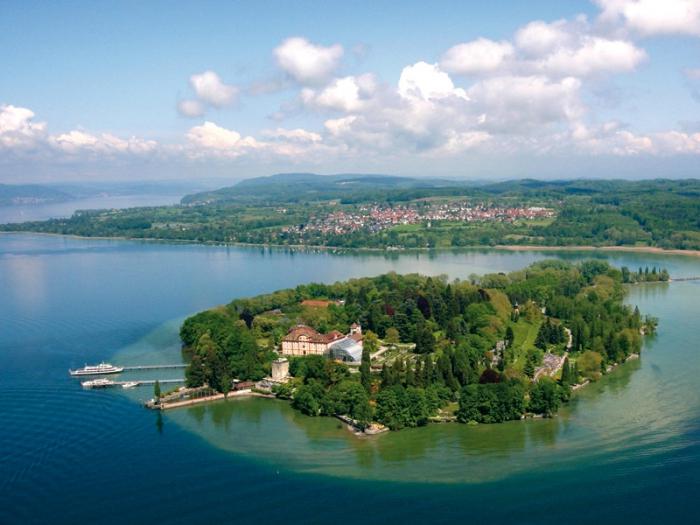 نگاهی به تجربه شهر&zwnj;های بزرگ در ساخت سالن تئاتر (۲): برگنز، نمایشی شناور روی دریاچه