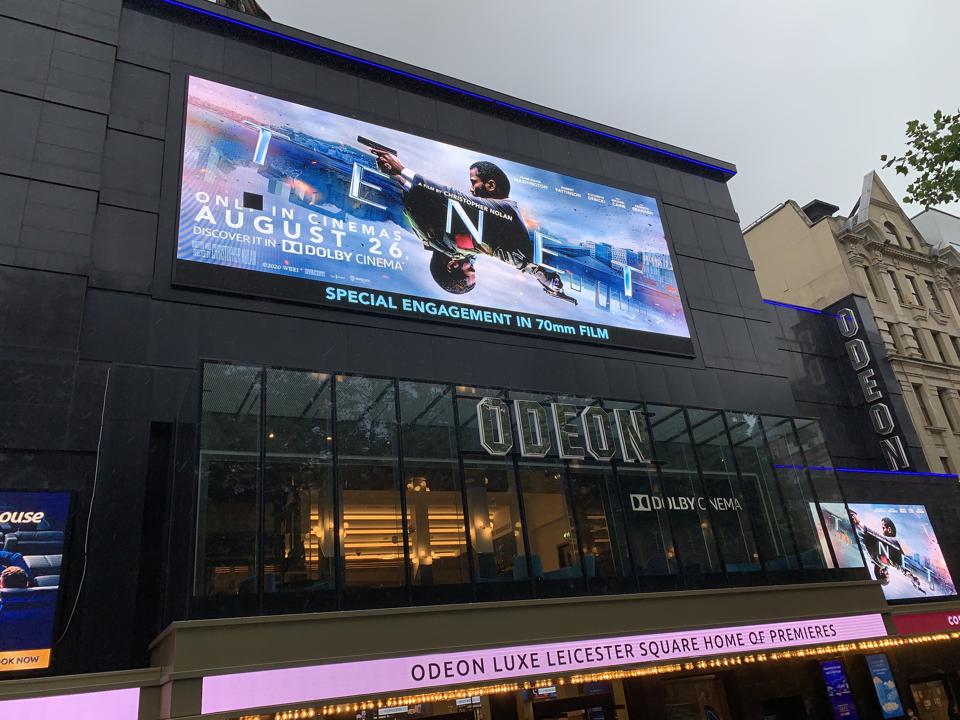 نگاهی به فیلم «تنت» TENET | باشکوه، اما بی‌روح