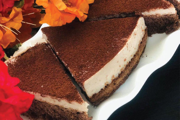 کیک شکلاتی کرم دار