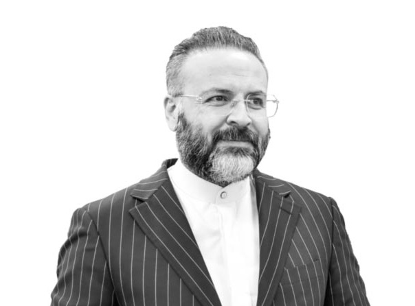 روایت تنها کتابخانه سیار مشهد که نوجوانان شهر را کتاب‌خوان کرده است