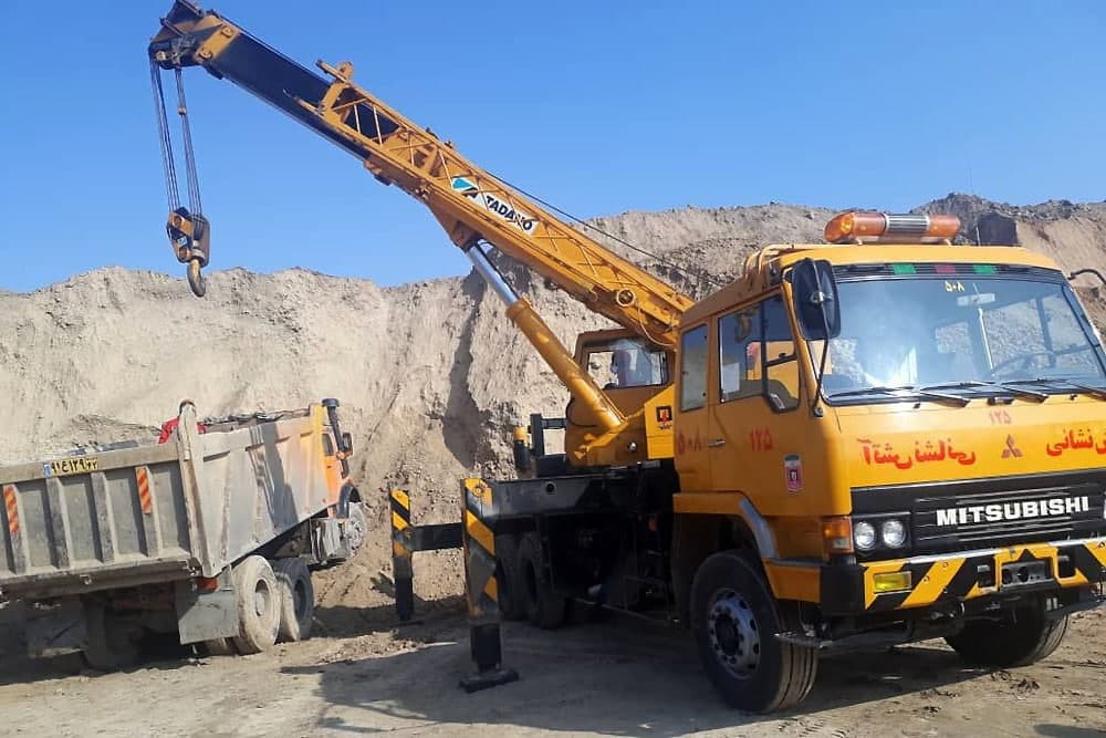 مرگ غم‌انگیز راننده کامیون زیر تلی از خاک در التیمور مشهد + تصاویر