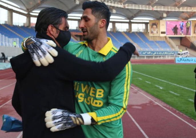 صحبتهای مهدی رحمتی پس از شکست مقابل استقلال+ ویدئو صحبتهای مهدی رحمتی پس از شکست مقابل استقلال+ ویدئو