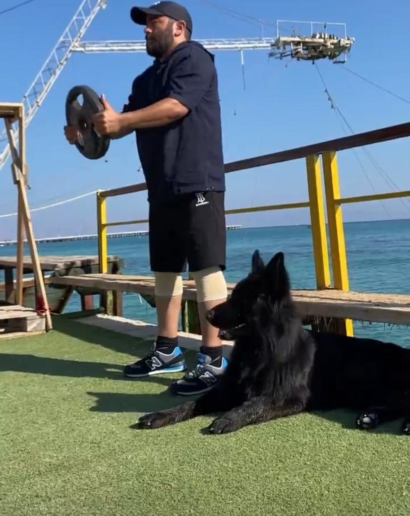 پخش عکس جنجالی حسن آقامیری در تلویزیون + فیلم و تصاویر