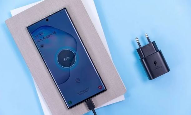 همه چیز درباره باطری موبایل و شارژ آن