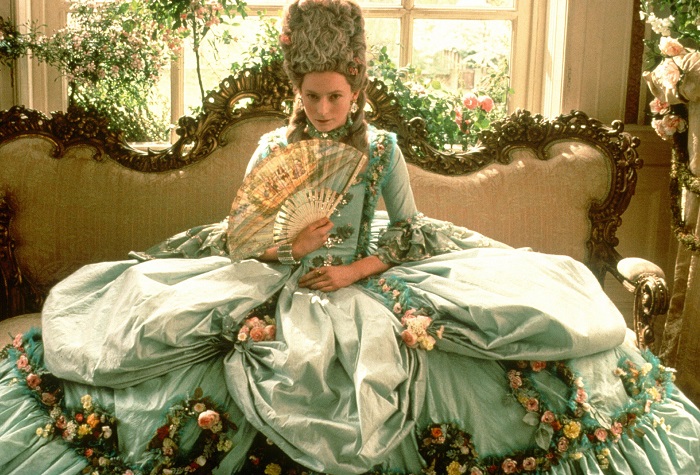 پنج فیلم درباره پادشاهی&zwnj;ها برای رقابت با سریال &laquo;تاج&raquo;