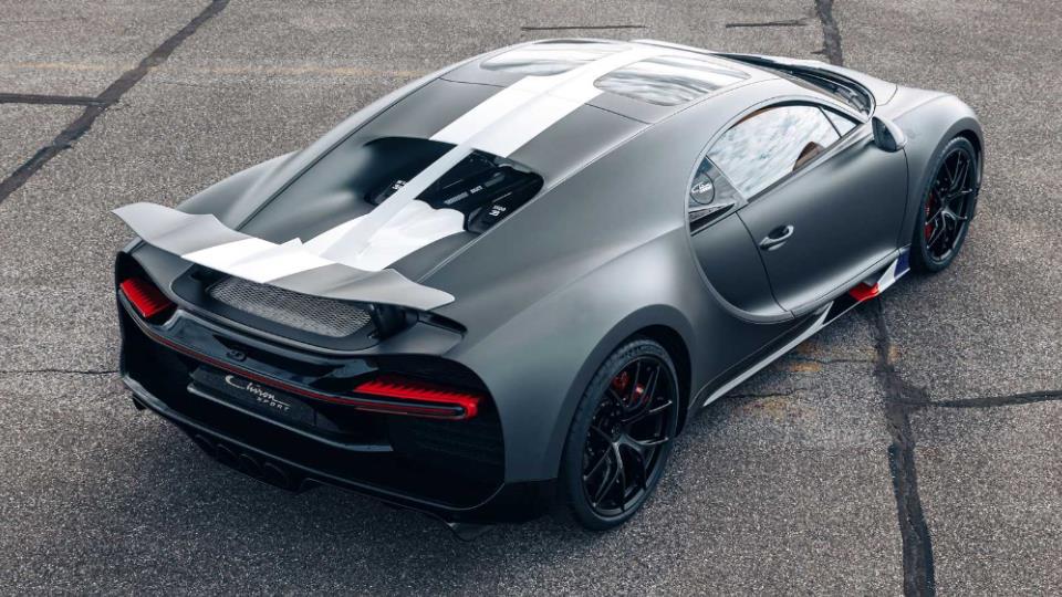 نسخه افسانه&zwnj;های بهشت بوگاتی شیرون اسپرت رونمایی شد