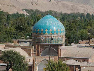 ز راه کلات است آهنگمان