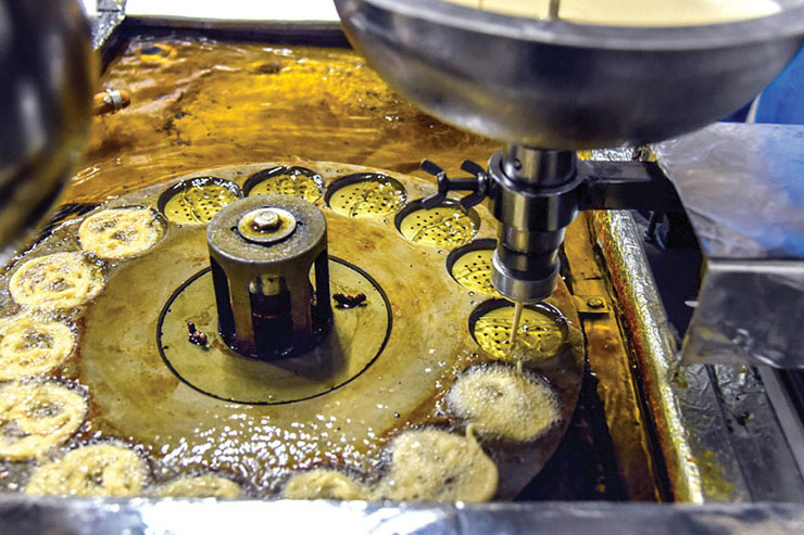 چالش سنتی و ماشینی در سفره‌های افطار