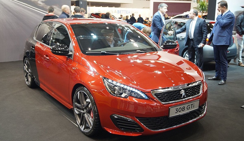 قیمت احتمالی خودرو «پژو ۳۰۸» در بازار ایران + تصاویر