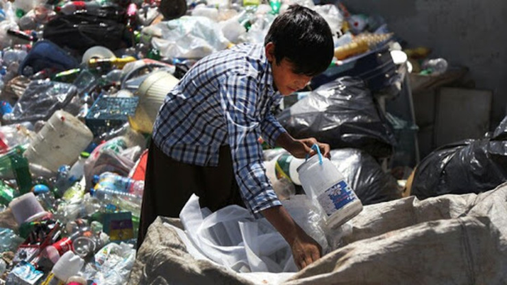 جمع‌آوری کودکان کار، آنان را به سمت مشاغل زیرزمینی می‌کشاند