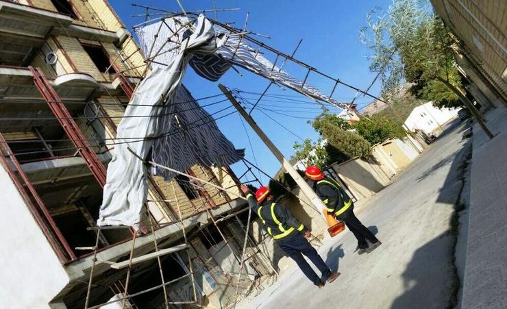 ۱۵ حادثه مرتبط با وزش باد شدید در مشهد رخ داد