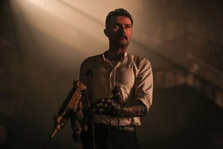 نزاع و بحث دوباره سر «فیلم قاتل و وحشی» | بیانیه سازندگان و دبیرخانه جشنواره فیلم فجر