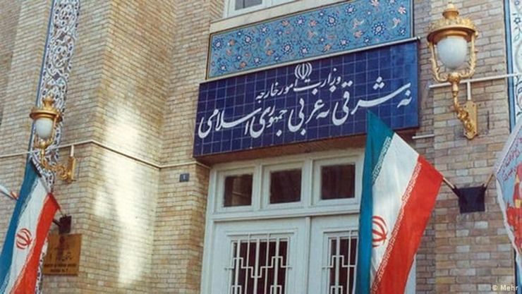 وزارت خارجه جمهوری اسلامی ایران در آستانه دومین سالگرد شهادت سردار سپهبد حاج قاسم سلیمانی اعلام کرد: بر مبنای موازین حقوقی و بین‌المللی، دولت آمریکا در قبال این جنایت «مسئولیت قطعی بین‌المللی» دارد.
