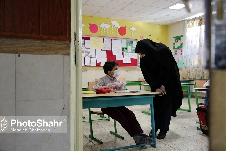 پیشنهاد کاهش «کسر از حقوق» دانشجو معلمان در بودجه آموزش و پرورش در ۱۴۰۱