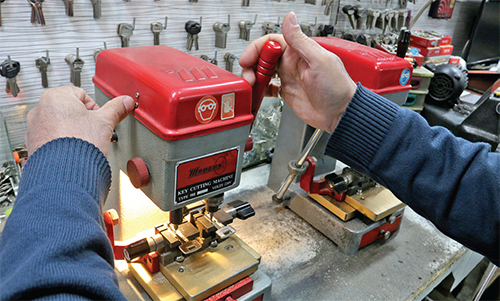 کلیددار امین کلیددار امین