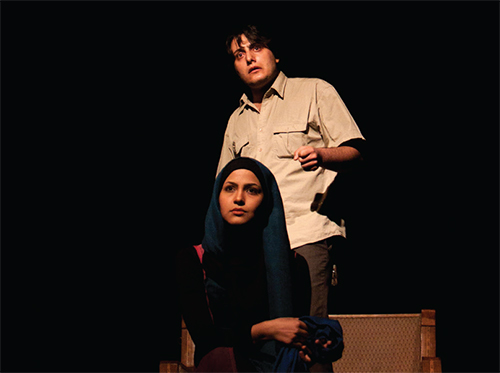 روشن کردن چراغ تئاتر در قاسم آباد روشن کردن چراغ تئاتر در قاسم آباد