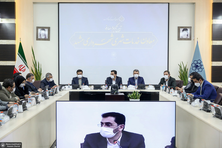 شهردار مشهد: باید هر روز دست به سینه، به امام رضا (ع) گزارش کار دهیم