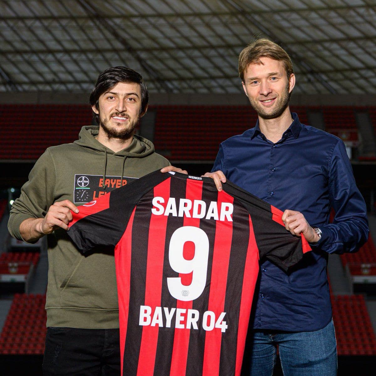 معرفی سردار آزمون با پیراهن بایرلورکزن + تصویر معرفی سردار آزمون با پیراهن بایرلورکزن + تصویر