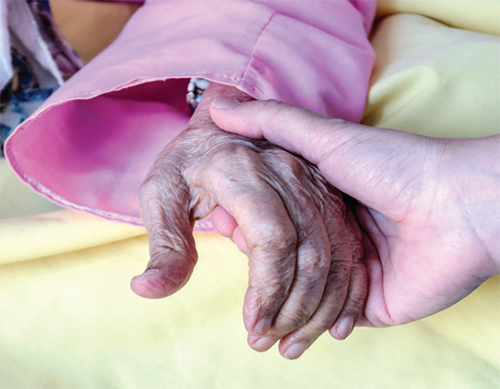 افتخار خدمت در «خانه ایثار» افتخار خدمت در «خانه ایثار»