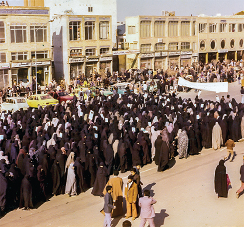 راهپیمایی زنان را در مشهد راه انداختیم راهپیمایی زنان را در مشهد راه انداختیم