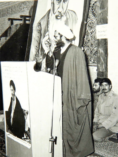 در ارتش شاهنشاهی انقلاب کردیم! در ارتش شاهنشاهی انقلاب کردیم!