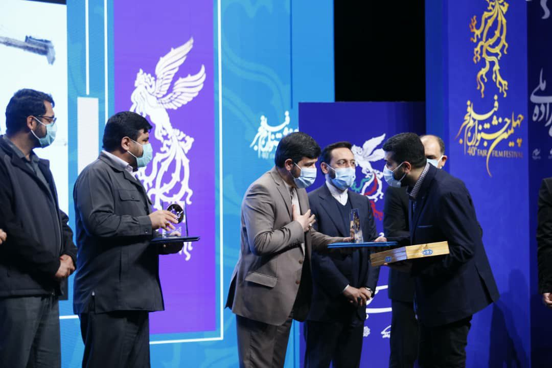 جوایز بخش تجلی اراده ملی جشنواره چهلم فیلم فجر اهدا شد | «موقعیت مهدی» و «بدون قرار قبلی» فیلم های برگزیده شهرداری مشهد جوایز بخش تجلی اراده ملی جشنواره چهلم فیلم فجر اهدا شد | «موقعیت مهدی» و «بدون قرار قبلی» فیلم های برگزیده شهرداری مشهد