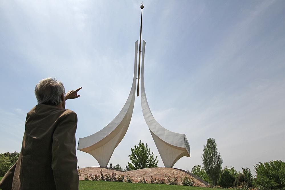 بازنشر گفت وگویی با زنده یاد دکتر یعقوب دانش دوست، معمار صاحب نامی که دیروز از میان ما رفت بازنشر گفت وگویی با زنده یاد دکتر یعقوب دانش دوست، معمار صاحب نامی که دیروز از میان ما رفت