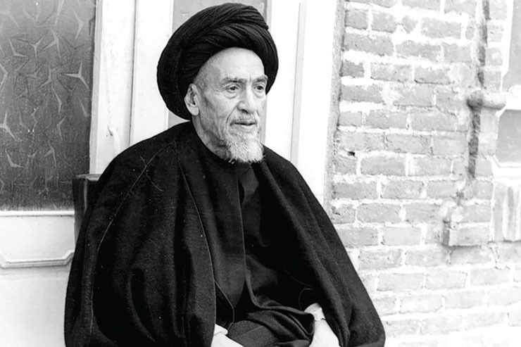 شامگاه هفتم محرم سال ۱۳۱۳ قمری در نجف در خانواده اى اهل علم و معنویت، کودکى پا به عرصه هستى نهاد که او را «محمد هادى» نامیدند. اجداد او همه از سادات حسینى شهر مدینه منوره و از فرزندان امام على بن الحسین (ع) بودند که به دلیل شرافت علمى و معنوى، از بزرگان مدینه به شمار مى رفتند.