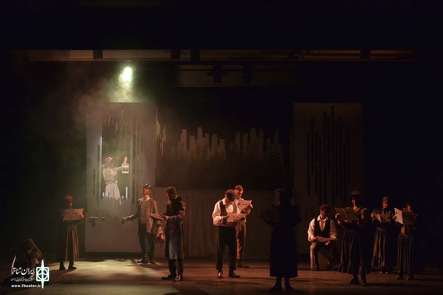 گفتگو با عوامل نمایش «سوئینی تاد» که در دو بخش رقابت صحنهای چهلمین جشنواره تئاتر فجر ستایش شدند گفتگو با عوامل نمایش «سوئینی تاد» که در دو بخش رقابت صحنهای چهلمین جشنواره تئاتر فجر ستایش شدند