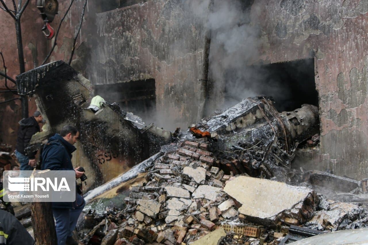 سقوط یک فروند هواپیمای جنگی در تبریز + فیلم و عکس سقوط یک فروند هواپیمای جنگی در تبریز + فیلم و عکس