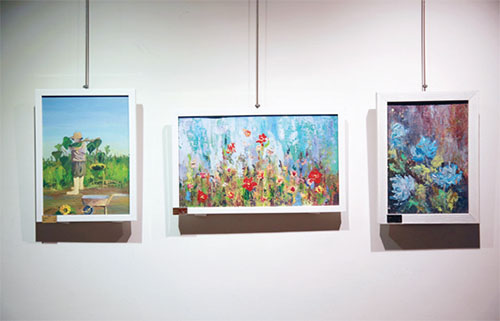 «رنگ زندگی» بر دیوار نگار خانه رضوان «رنگ زندگی» بر دیوار نگار خانه رضوان