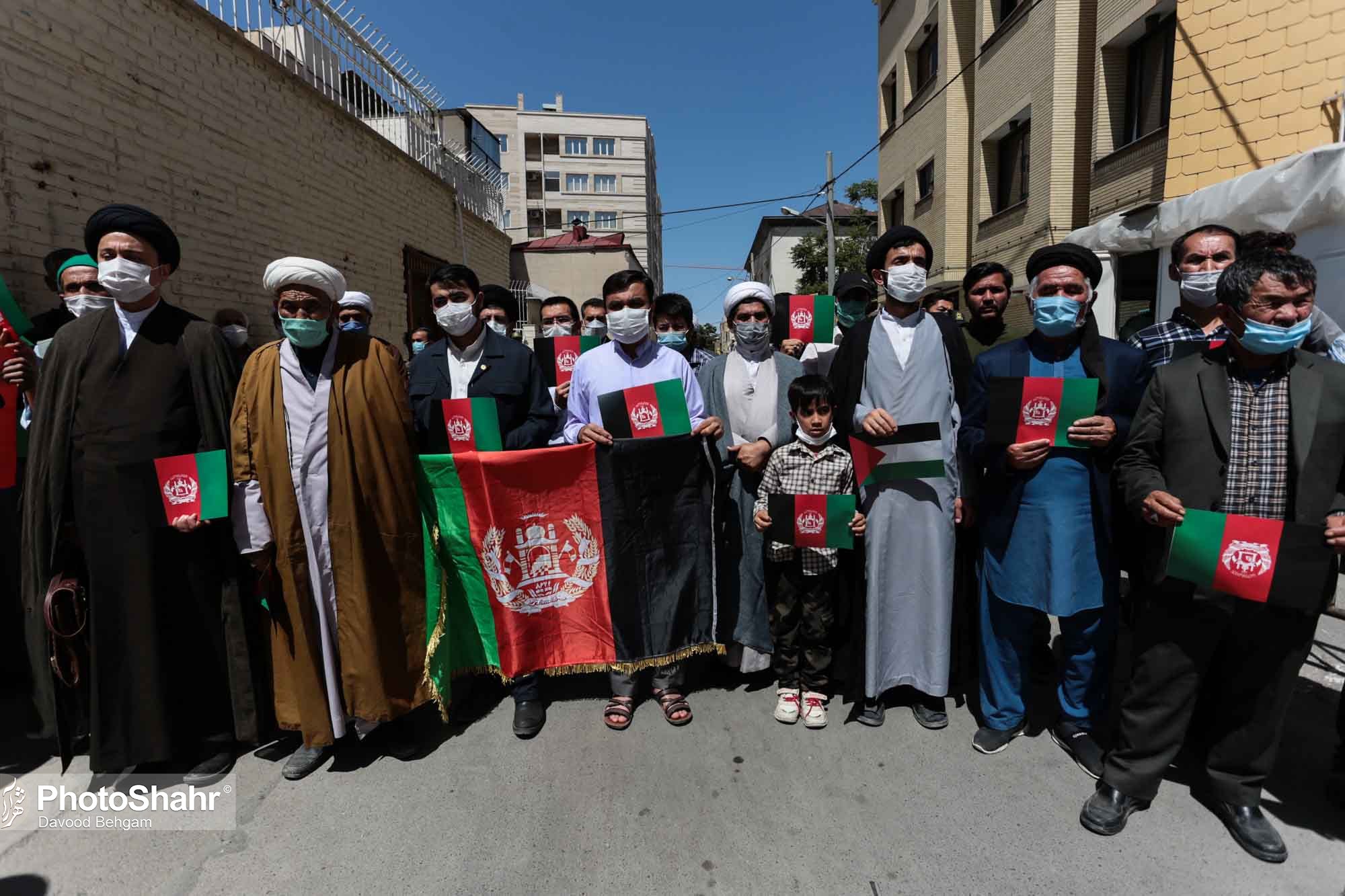 همدردی مهاجران افغانستانی ساکن مشهد با خانواده شهدای حادثه کابل